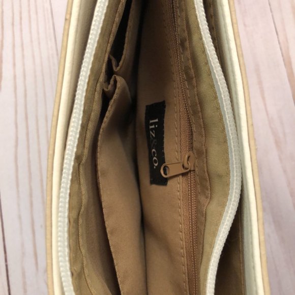 Women's Liz & Company Eggshell Colored Leather Purse - Picture 5 of 6